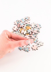 MasterPiece luxury wooden puzzle of the Mountain Nelson Hotel . A way to disconnect, relieve stress and a great gift idea.