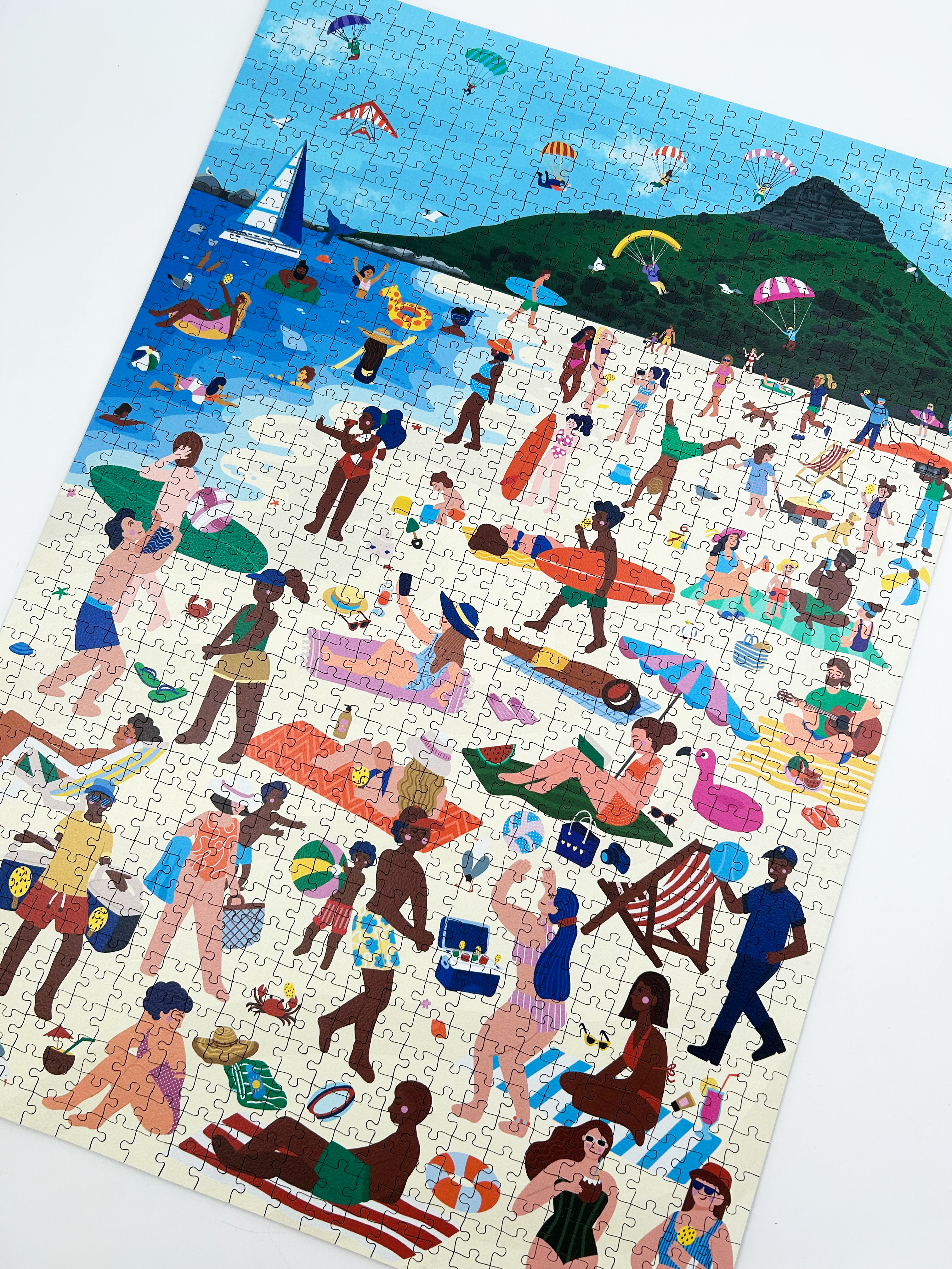 A premium wooden jigsaw puzzle that captures the energy of a sun-soaked summer day at one of Cape Towns most well known beaches. They are perfect for art lovers, proud South Africans and gift givers.