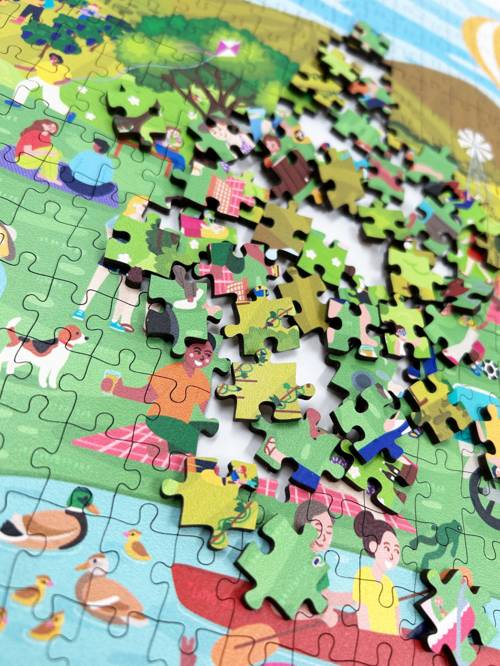 A MasterPiece Original luxury wooden puzzle of the Breede river and winelands in in the Western cape. Illustrated with beautiful detail by Bianca Louise. Great for gifting.